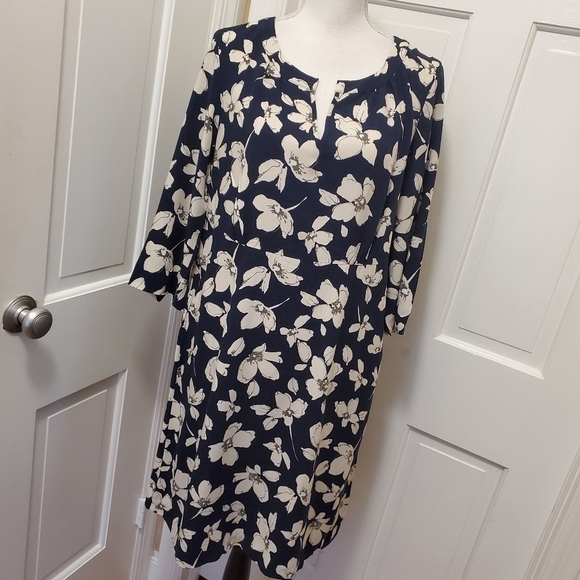 J.Jill Navy Floral A-Line Dress, pockets, 3/4 sleeve, rayon size Medium - Picture 1 of 10